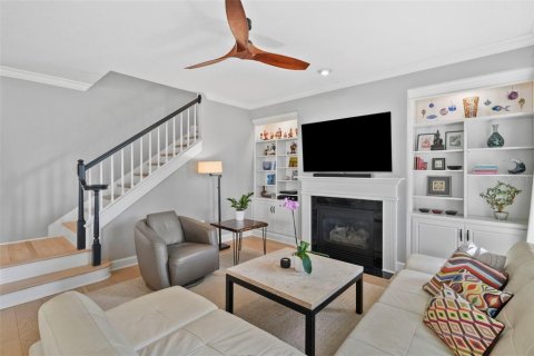 Villa ou maison à vendre à Tampa, Floride: 4 chambres, 233.74 m2 № 1898519 - photo 10