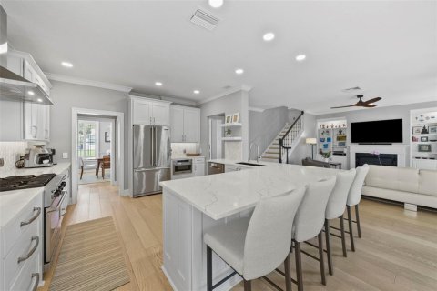 Villa ou maison à vendre à Tampa, Floride: 4 chambres, 233.74 m2 № 1898519 - photo 15