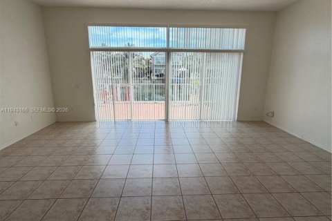 Villa ou maison à louer à Miami, Floride: 4 chambres, 226.5 m2 № 1999525 - photo 29