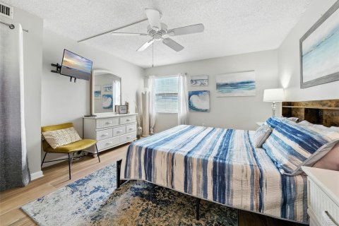 Condo in New Smyrna Beach, Florida, 2 bedrooms  № 1888481 - photo 17