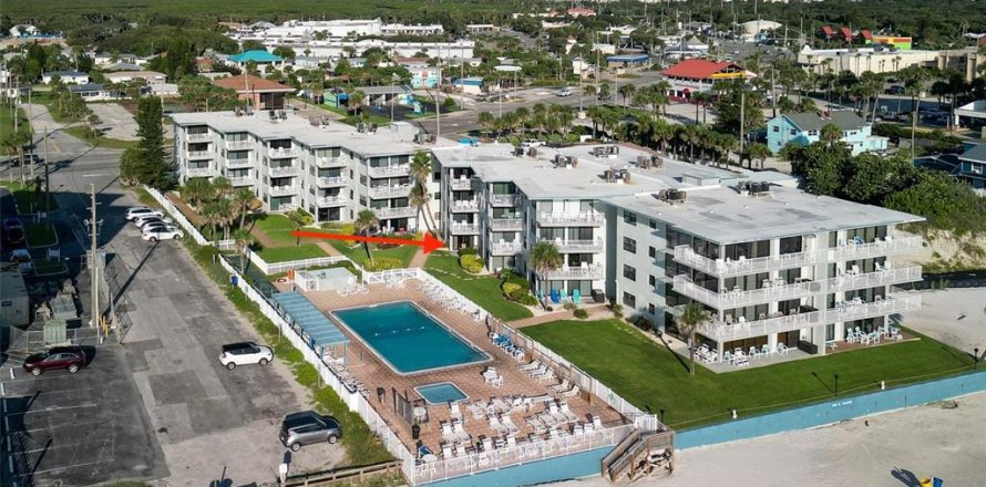 Condo in New Smyrna Beach, Florida, 2 bedrooms  № 1888481