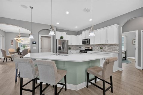 Villa ou maison à vendre à Deltona, Floride: 4 chambres, 227.52 m2 № 2324204 - photo 7