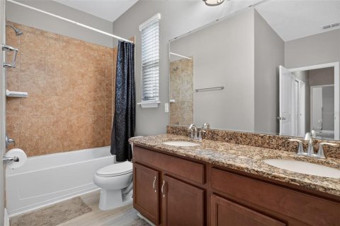 Villa ou maison à vendre à Deltona, Floride: 4 chambres, 227.52 m2 № 2324204 - photo 27
