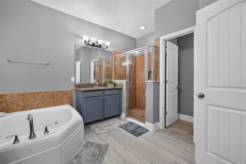 Villa ou maison à vendre à Deltona, Floride: 4 chambres, 227.52 m2 № 2324204 - photo 18