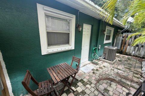 Condo in Fort Lauderdale, Florida, 2 bedrooms  № 2361994 - photo 10