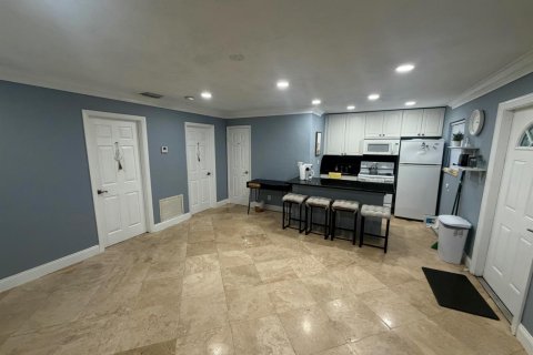 Condo in Fort Lauderdale, Florida, 2 bedrooms  № 2361994 - photo 2