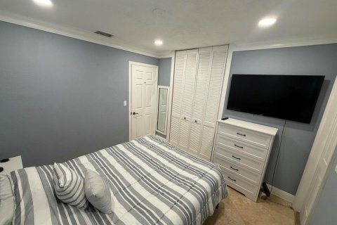 Condo in Fort Lauderdale, Florida, 2 bedrooms  № 2361994 - photo 16