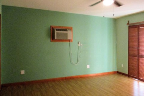 Купить виллу или дом в Норт-Порт, Флорида 10 комнат, 137.59м2, № 1622076 - фото 22