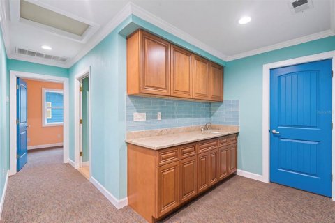 Immobilier commercial à vendre à Largo, Floride: 141.77 m2 № 2418530 - photo 6