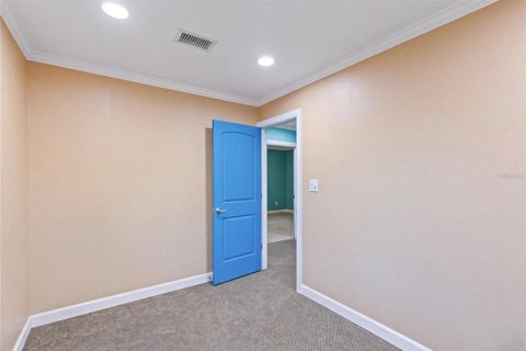 Immobilier commercial à vendre à Largo, Floride: 141.77 m2 № 2418530 - photo 13