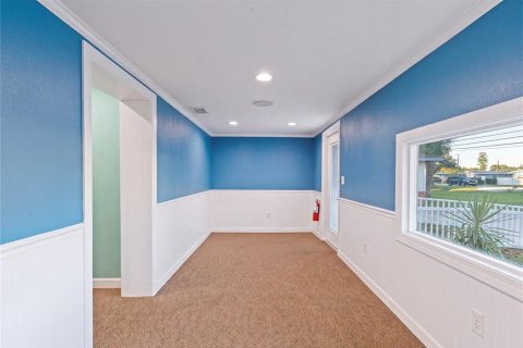 Immobilier commercial à vendre à Largo, Floride: 141.77 m2 № 2418530 - photo 5