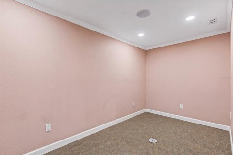 Immobilier commercial à vendre à Largo, Floride: 141.77 m2 № 2418530 - photo 17