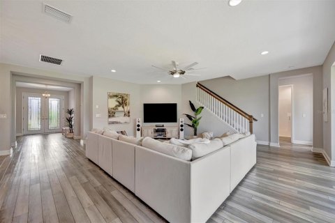 House in Parrish, Florida 5 bedrooms, 334.17 sq.m. № 1883918 - photo 11