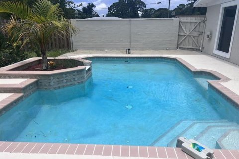 Casa en alquiler en Sarasota, Florida, 3 dormitorios, 105.26 m2 № 1912884 - foto 3
