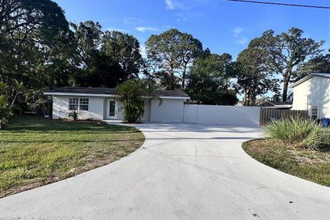 Casa en alquiler en Sarasota, Florida, 3 dormitorios, 105.26 m2 № 1912884 - foto 9