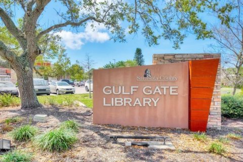 Casa en alquiler en Sarasota, Florida, 3 dormitorios, 105.26 m2 № 1912884 - foto 4