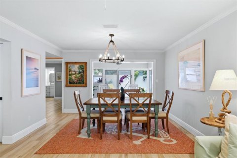 Villa ou maison à vendre à Sarasota, Floride: 2 chambres, 155.33 m2 № 2417042 - photo 14