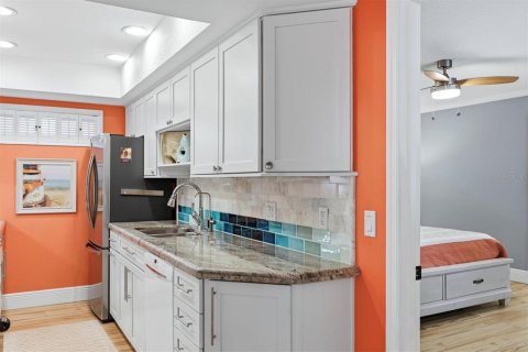 Villa ou maison à vendre à Sarasota, Floride: 2 chambres, 155.33 m2 № 2417042 - photo 20