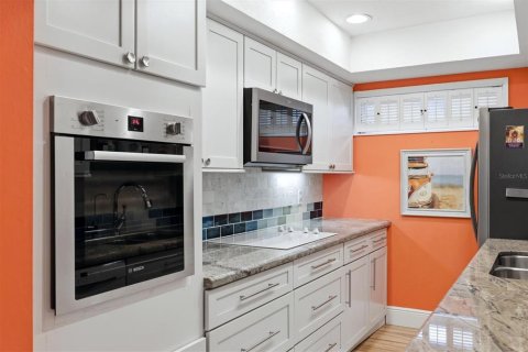 Villa ou maison à vendre à Sarasota, Floride: 2 chambres, 155.33 m2 № 2417042 - photo 19