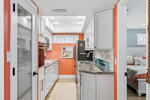 Villa ou maison à vendre à Sarasota, Floride: 2 chambres, 155.33 m2 № 2417042 - photo 18