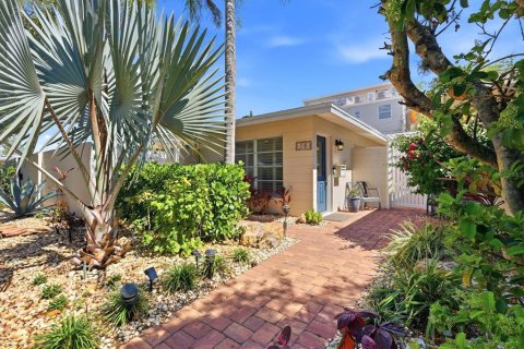 Villa ou maison à vendre à Sarasota, Floride: 2 chambres, 155.33 m2 № 2417042 - photo 5