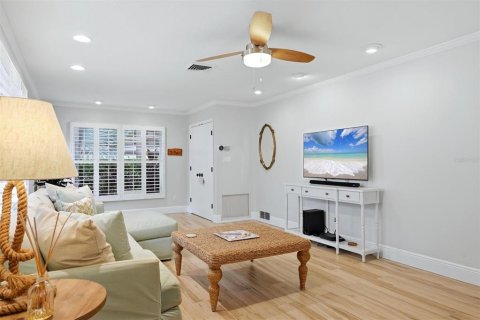 Villa ou maison à vendre à Sarasota, Floride: 2 chambres, 155.33 m2 № 2417042 - photo 12