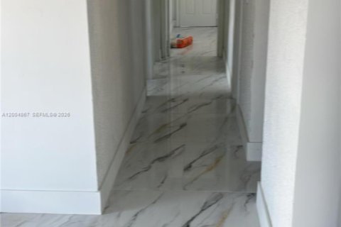 House in Miami Gardens, Florida 3 bedrooms, 109.16 sq.m. № 2069545