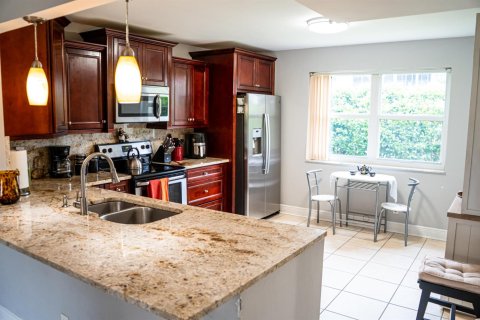 Condo in Boca Raton, Florida, 2 bedrooms  № 2250770 - photo 3