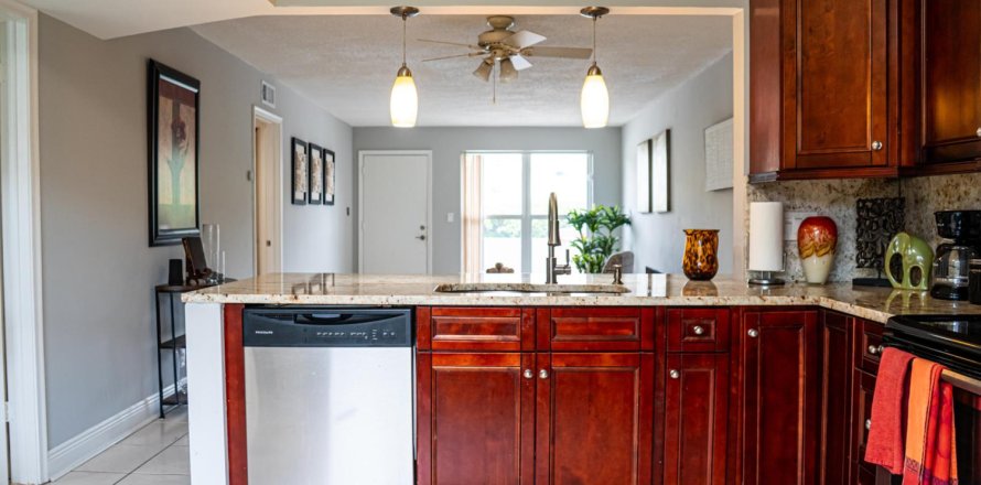 Condo in Boca Raton, Florida, 2 bedrooms  № 2250770