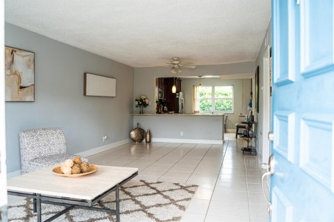 Condo in Boca Raton, Florida, 2 bedrooms  № 2250770 - photo 13