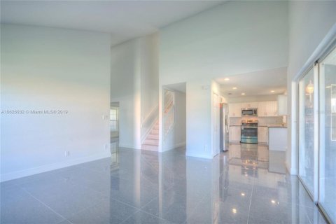 Casa en venta en Orlando, Florida, 5 dormitorios, 228.26 m2 № 2230738 - foto 25