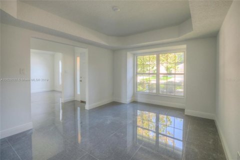 Casa en venta en Orlando, Florida, 5 dormitorios, 228.26 m2 № 2230738 - foto 20