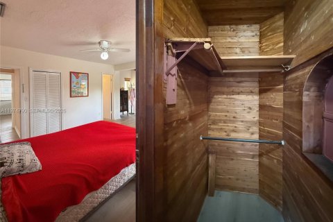 Casa en venta en Miami, Florida, 4 dormitorios, 281.96 m2 № 2036103 - foto 24