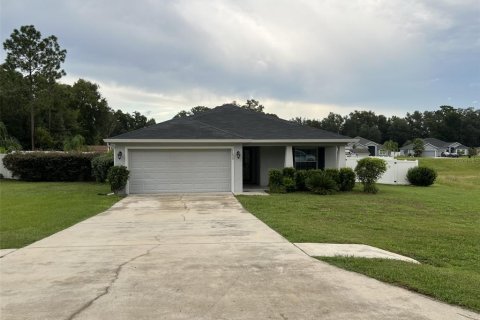 Casa en venta en Ocala, Florida, 4 dormitorios, 159.98 m2 № 1899929 - foto 1