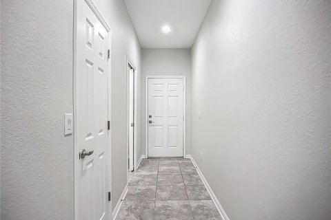 Townhouse in Sarasota, Florida 3 bedrooms, 159.14 sq.m. № 1761472 - photo 4