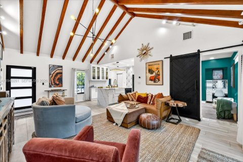 Villa ou maison à louer à Miami, Floride: 3 chambres, 141.03 m2 № 1997374 - photo 5