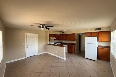 Apartamento en alquiler en Clearwater, Florida, 1 dormitorio, 75.81 m2 № 2229974 - foto 3