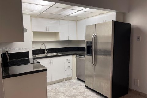 Condo à Tamarac, Floride, 1 chambre  № 2038100