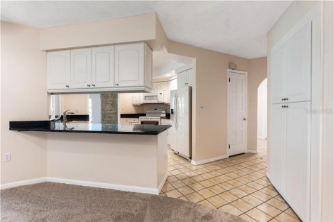 Casa en alquiler en Seminole, Florida, 4 dormitorios, 171.22 m2 № 1908373 - foto 14