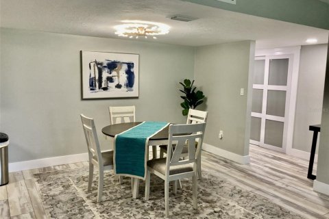 Condominio en alquiler en Bradenton, Florida, 2 dormitorios, 109.44 m2 № 1808769 - foto 7