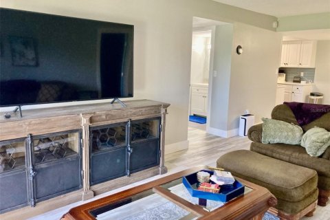 Condominio en alquiler en Bradenton, Florida, 2 dormitorios, 109.44 m2 № 1808769 - foto 5