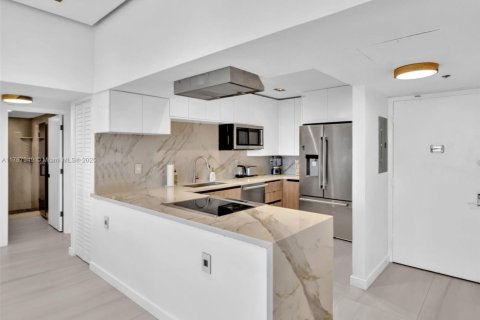 Condominio en venta en Aventura, Florida, 2 dormitorios, 121.98 m2 № 1700321 - foto 5