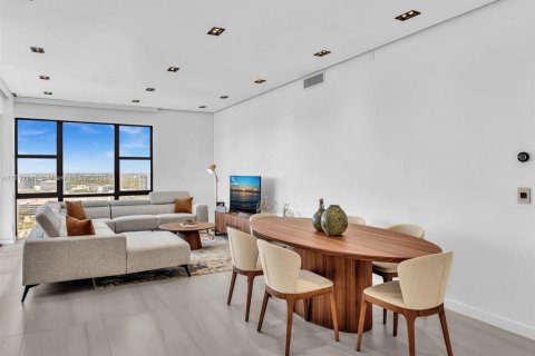 Condominio en venta en Aventura, Florida, 2 dormitorios, 121.98 m2 № 1700321 - foto 16