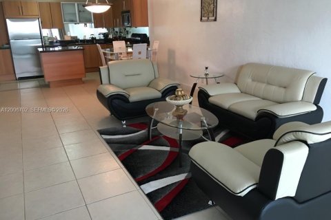 Copropriété à louer à Sunny Isles Beach, Floride: 1 chambre, 92.9 m2 № 2071125 - photo 3