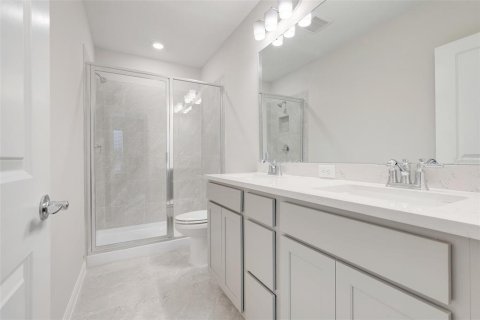 Casa en alquiler en Orlando, Florida, 4 dormitorios, 159.33 m2 № 1894581 - foto 17