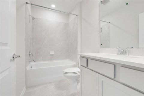 Casa en alquiler en Orlando, Florida, 4 dormitorios, 159.33 m2 № 1894581 - foto 22