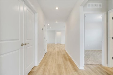 Casa en alquiler en Orlando, Florida, 4 dormitorios, 159.33 m2 № 1894581 - foto 13