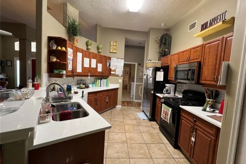 House in Port Orange, Florida 3 bedrooms, 244.05 sq.m. № 1652224 - photo 5