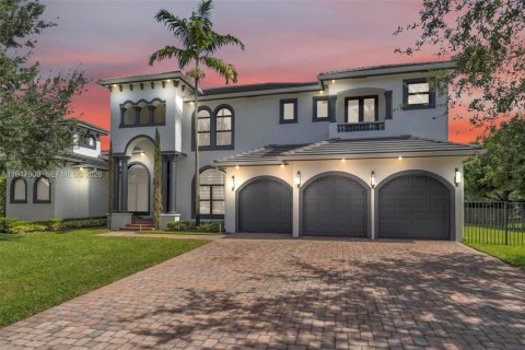 Villa ou maison à vendre à Davie, Floride: 5 chambres, 486.25 m2 № 2004624 - photo 4