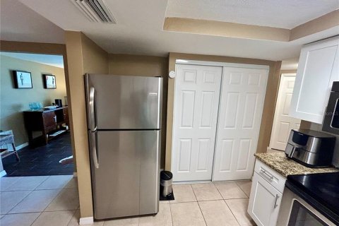 Casa en venta en New Port Richey, Florida, 3 dormitorios, 105.91 m2 № 1755621 - foto 9